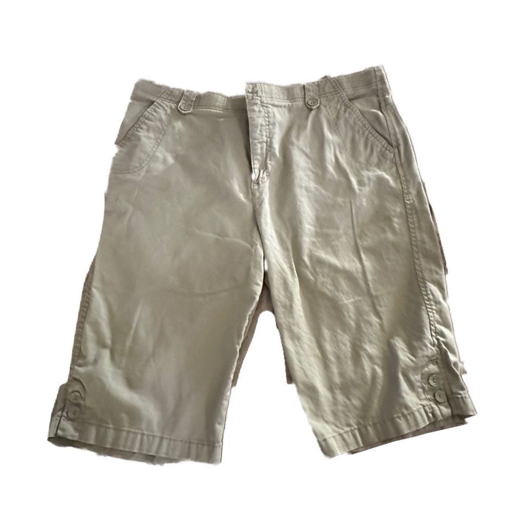 Light Green‎ Casual Shorts - Picture 8 of 8